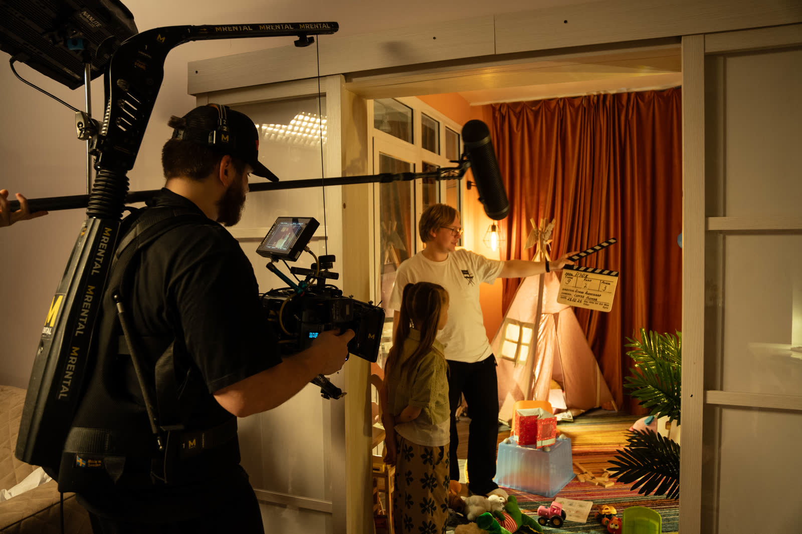 Backstage 7